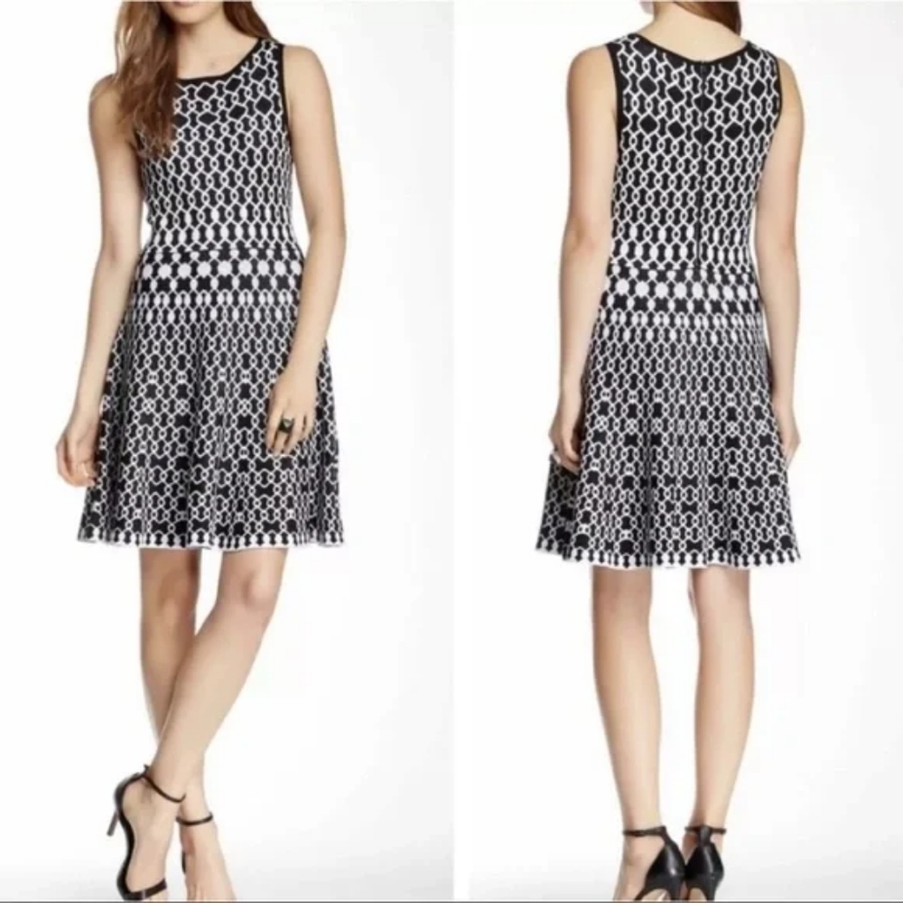 Alice + Olivia Black White Bodycon Chain Print Skater Knit Dress L